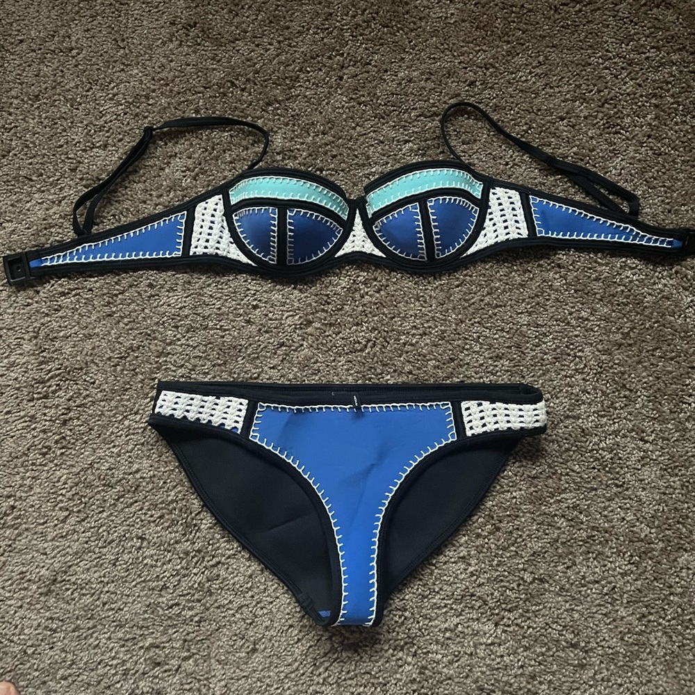 Triangl balconette bikini